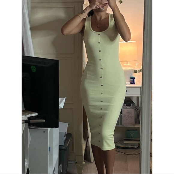 Green Ribbed Dress - Picture 5 of 5